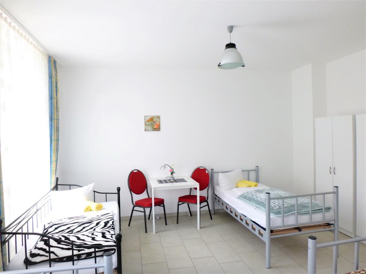 Homestay Nuernberg Экстерьер фото